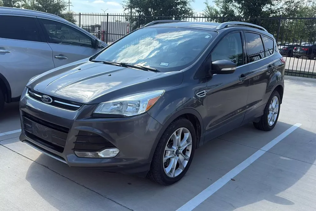 2015 Ford Escape Titanium photo 1