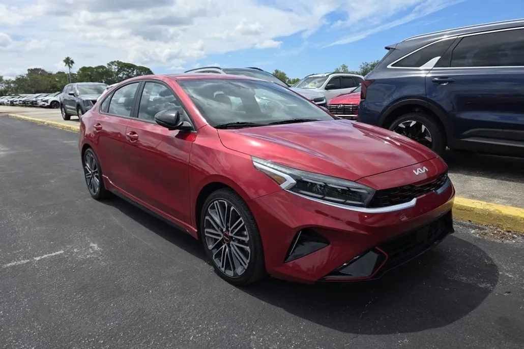 2024 Kia Forte GT photo 1
