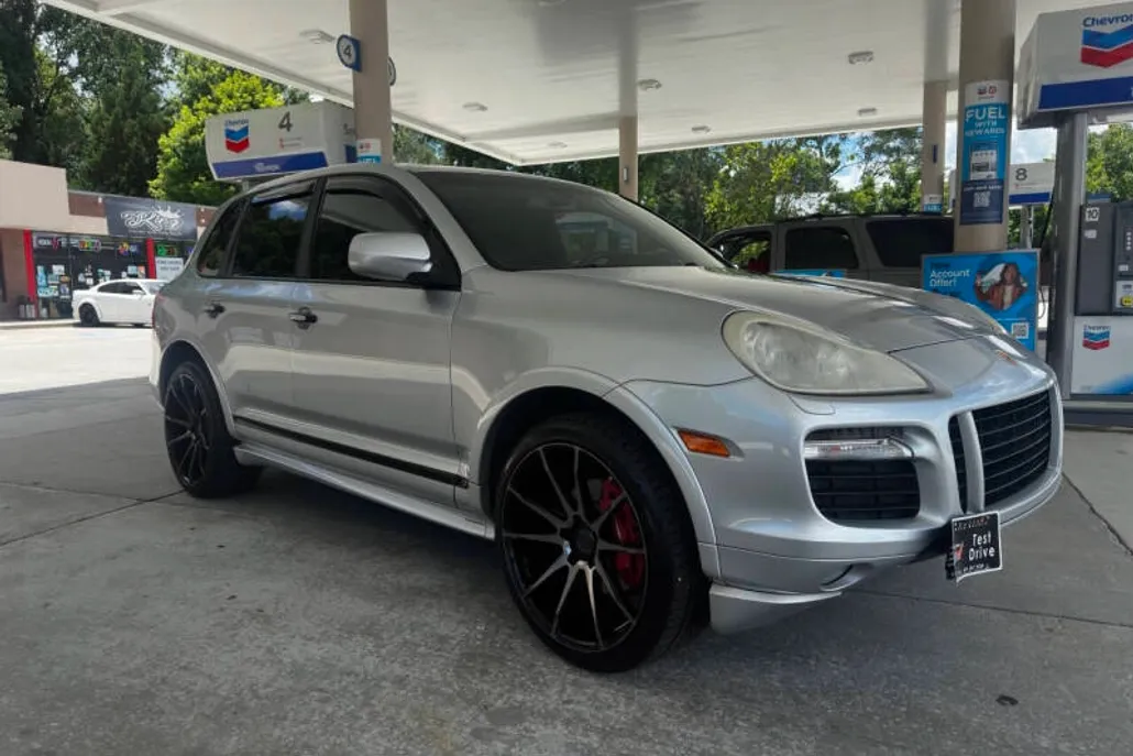 2008 Porsche Cayenne GTS photo 1