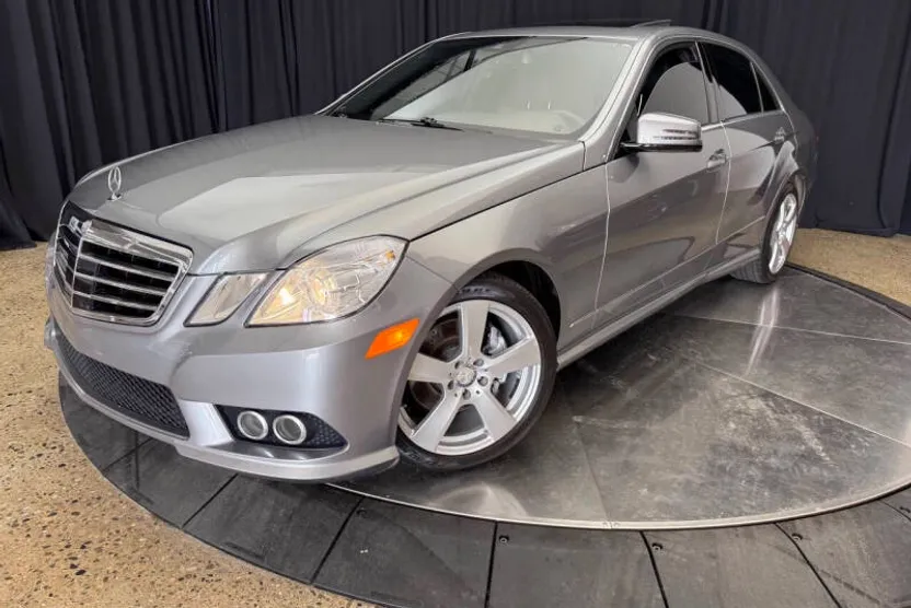 2010 Mercedes Benz E 350 Sport 4MATIC photo 1