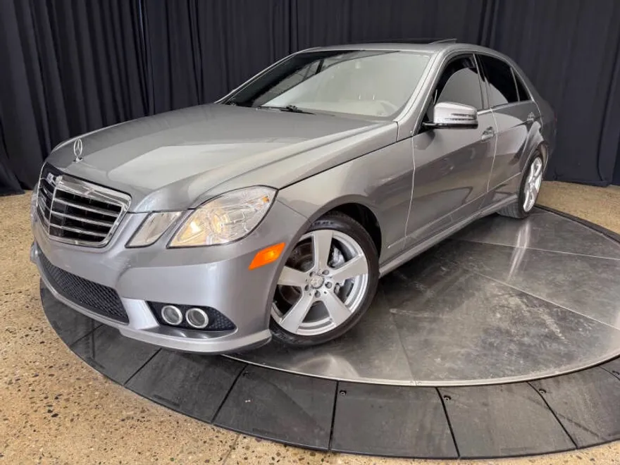 2010 Mercedes Benz E 350 Sport 4MATIC photo 1
