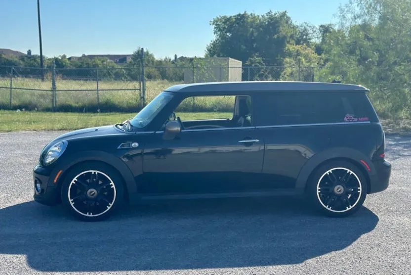2013 Mini Clubman Base photo 1
