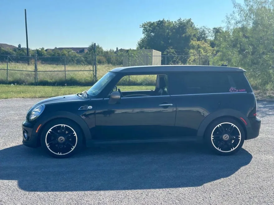 2013 Mini Clubman Base photo 1