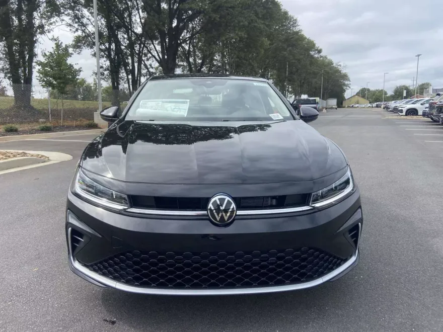2026 Volkswagen Jetta SE photo 1