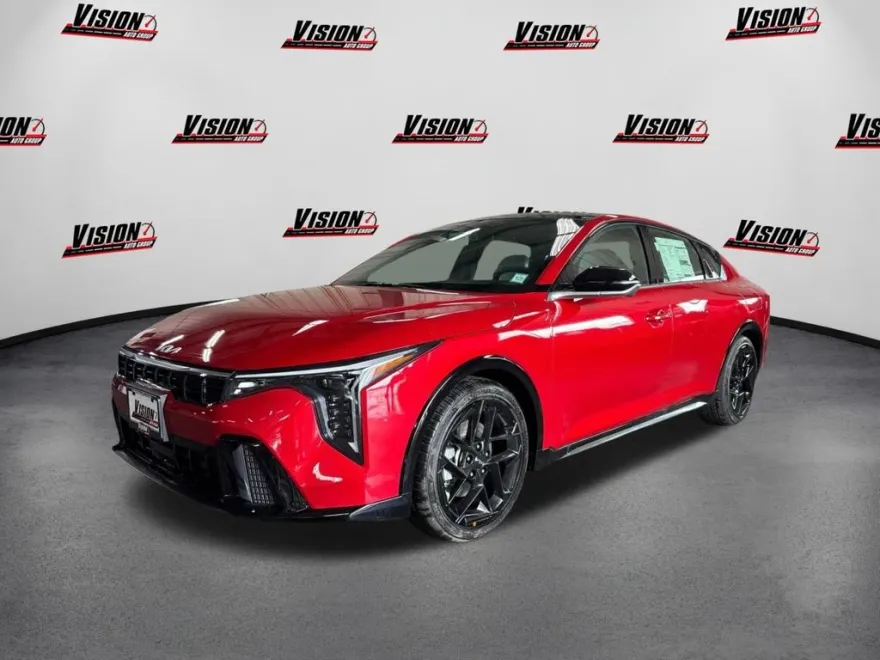 2025 Kia K4 GT-Line Turbo photo 1