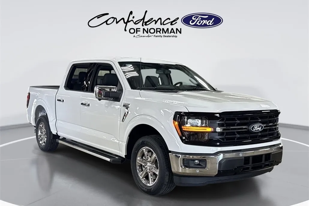2025 Ford F-150 XLT photo 1