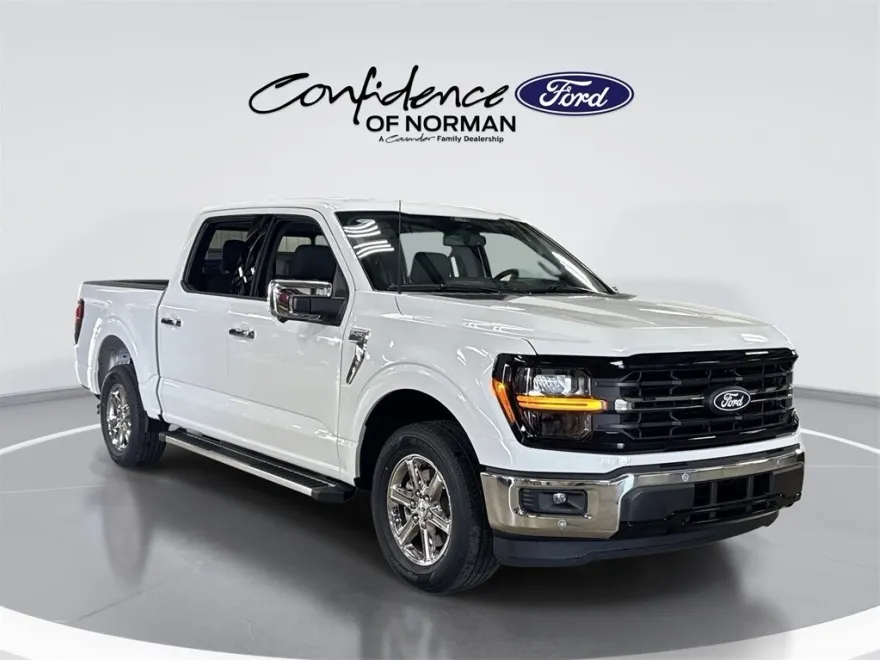 2025 Ford F-150 XLT photo 1