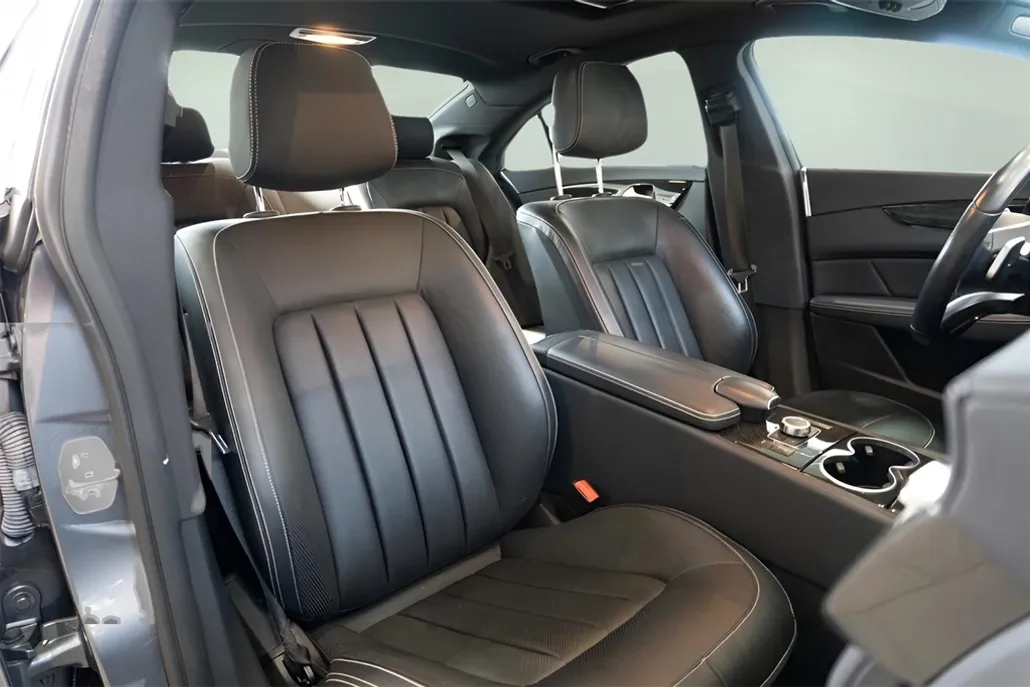 2017 Mercedes Benz CLS 550 4MATIC photo 1