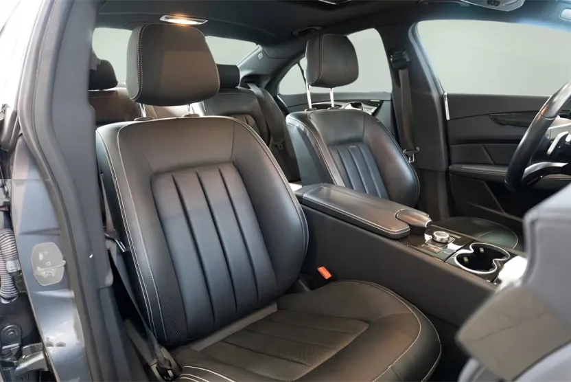 2017 Mercedes Benz CLS 550 4MATIC photo 1