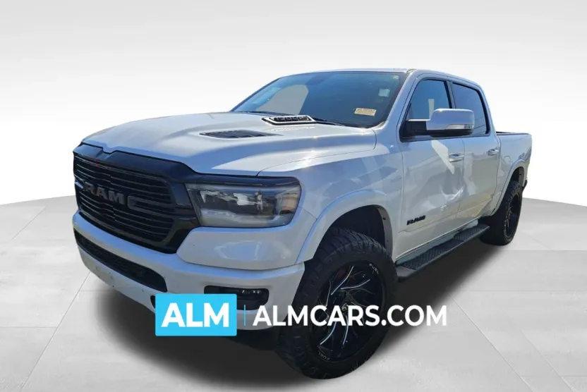 2020 Ram 1500 Laramie photo 1