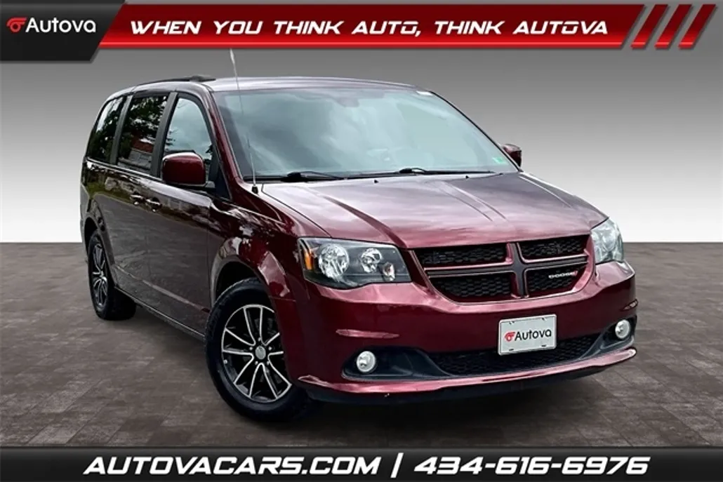 2019 Dodge Grand Caravan GT photo 1