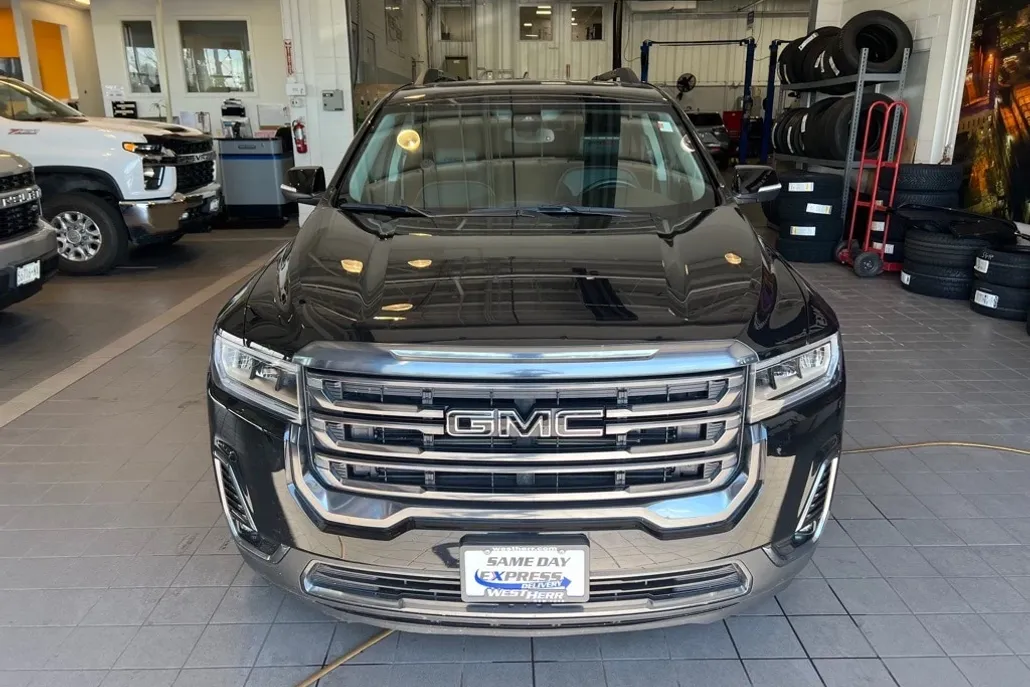 2023 Gmc Acadia AT4 photo 1