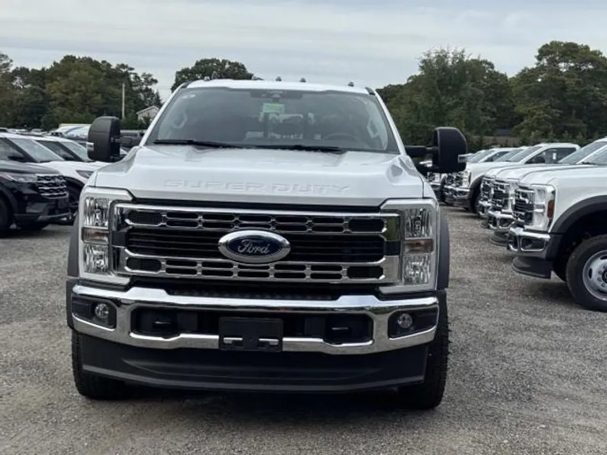 2026 Ford F-550 XL photo 1