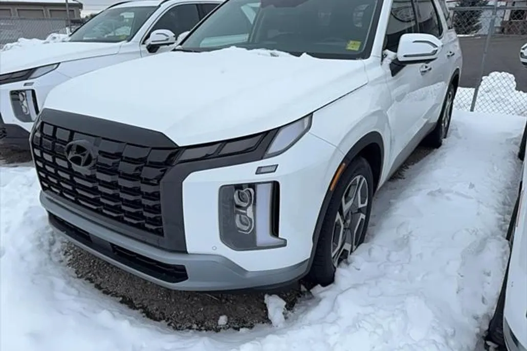 2025 Hyundai Palisade SEL photo 1