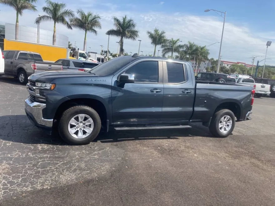2019 Chevrolet Silverado 1500 LT photo 1