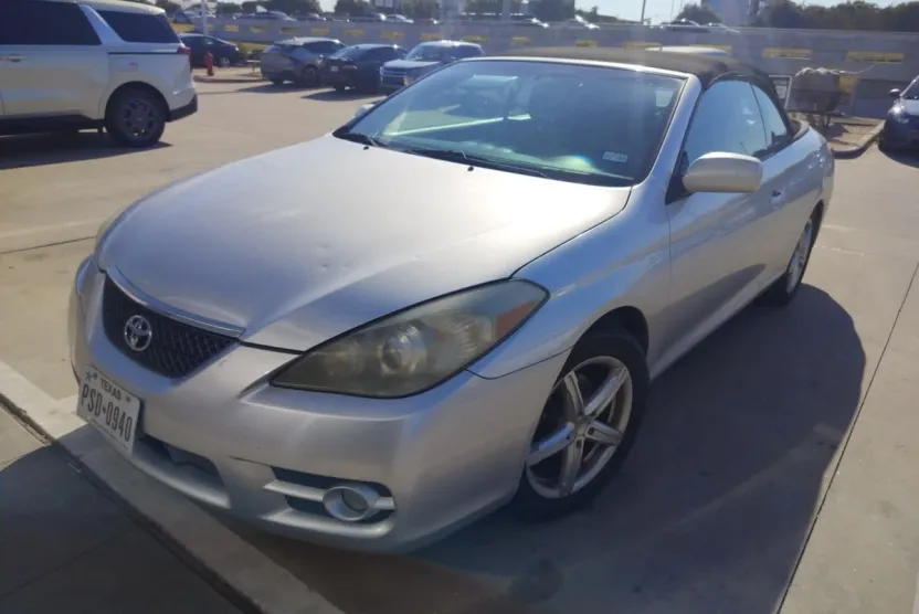 2008 Toyota Camry Solara SLE photo 1