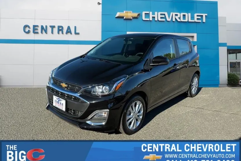 2022 Chevrolet Spark 1LT photo 1
