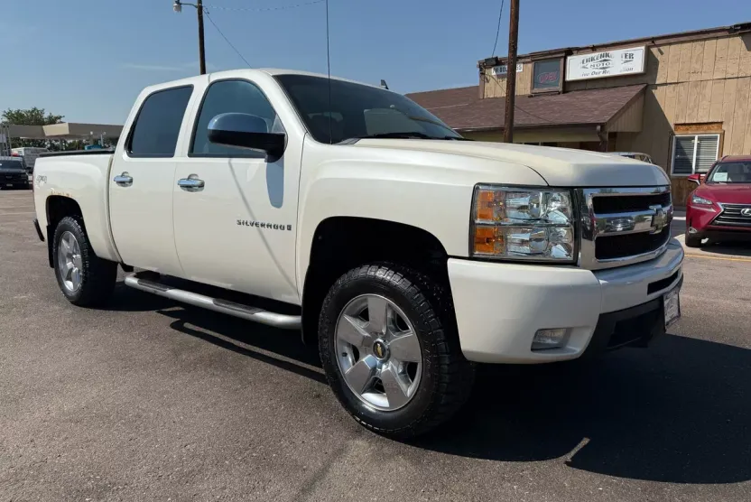 2009 Chevrolet Silverado 1500 LTZ photo 1