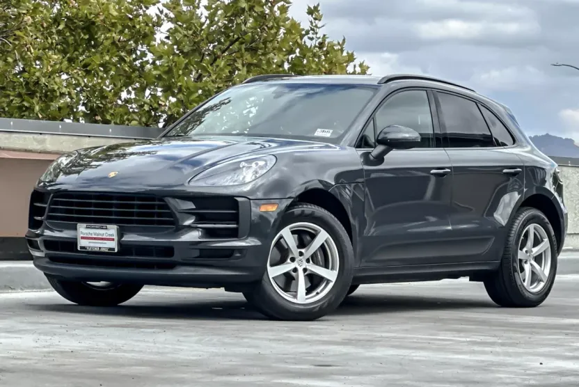 2021 Porsche Macan Base photo 1