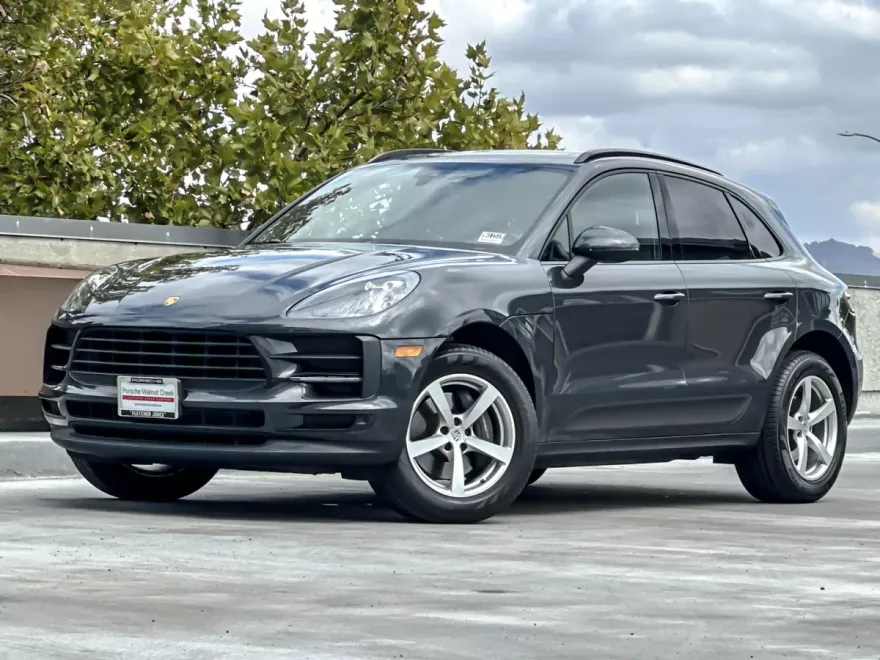 2021 Porsche Macan Base photo 1