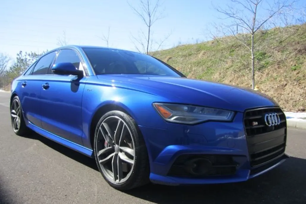 2016 Audi S6 Prestige photo 1