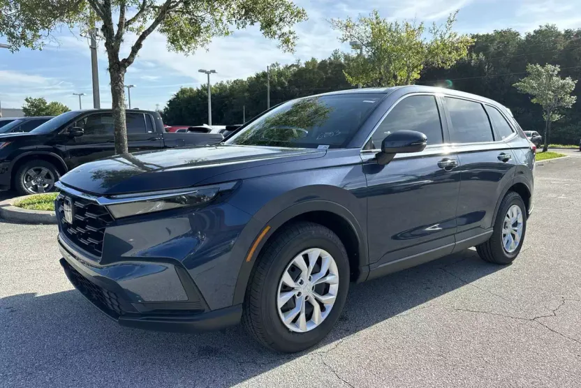 2025 Honda CR-V LX photo 1