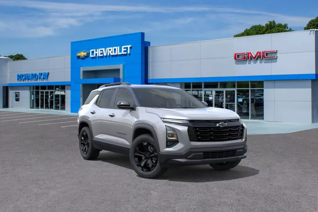 2026 Chevrolet Equinox LT photo 1