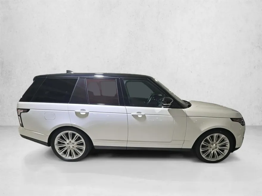 2019 Land Rover Range Rover HSE photo 1
