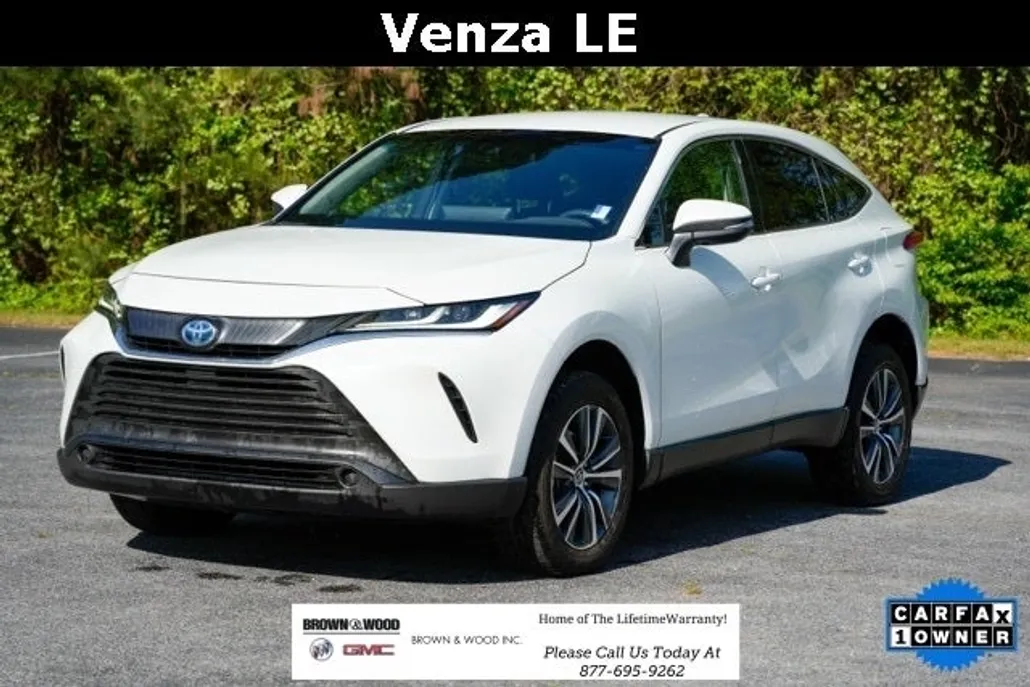 2023 Toyota Venza LE photo 1