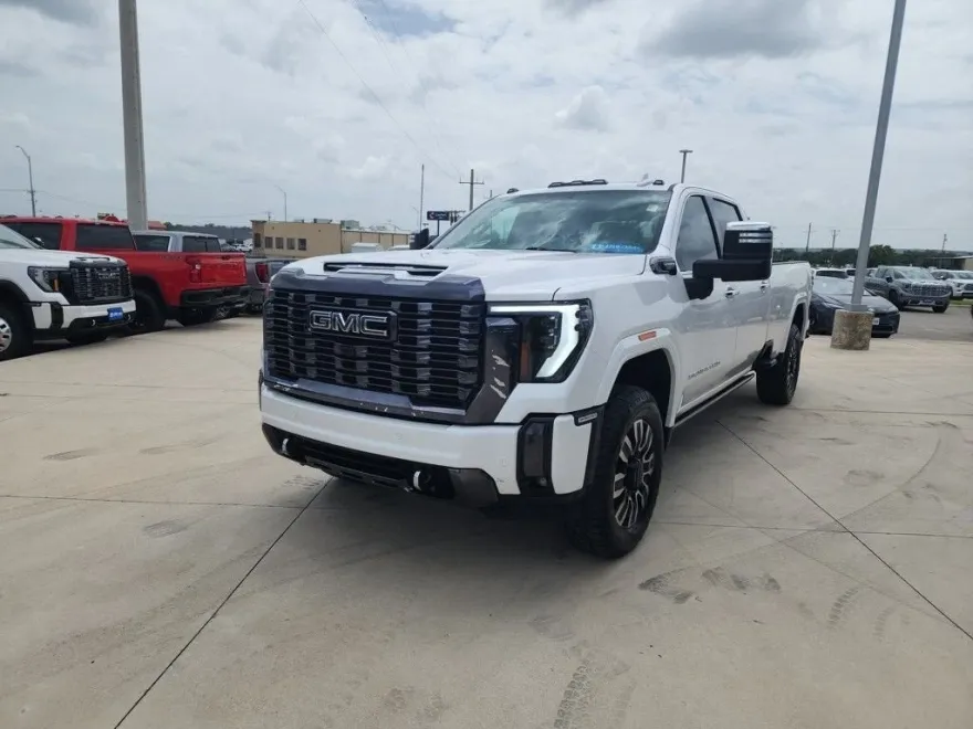 2024 Gmc Sierra 3500 HD Denali Ultimate photo 1