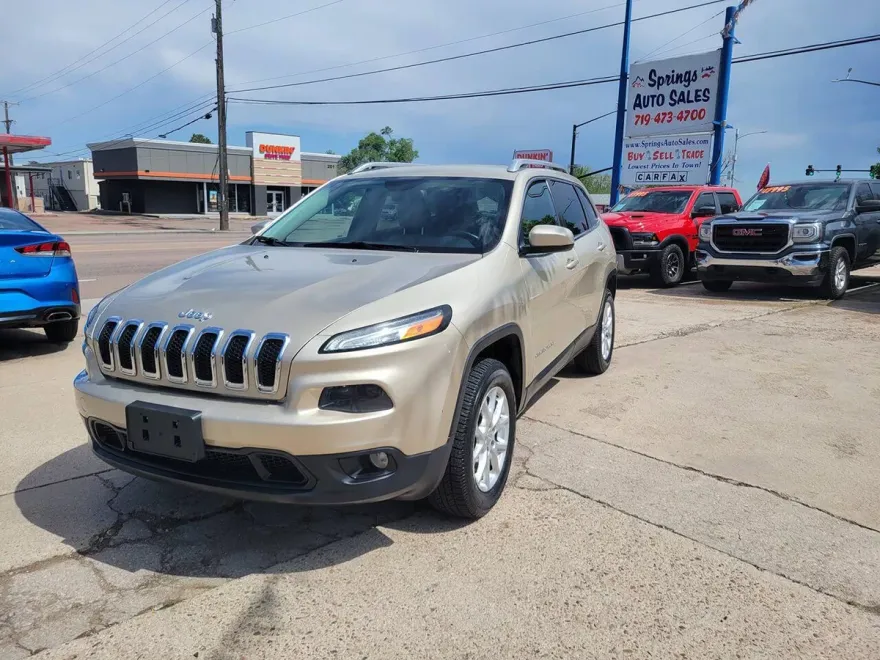 2015 Jeep Cherokee Latitude photo 1