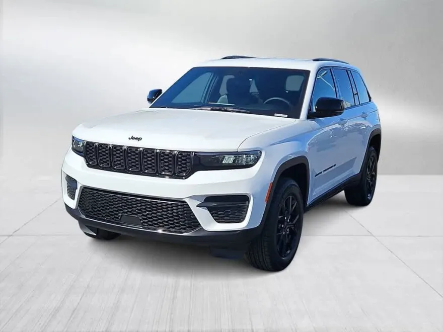 2025 Jeep Grand Cherokee Altitude photo 1