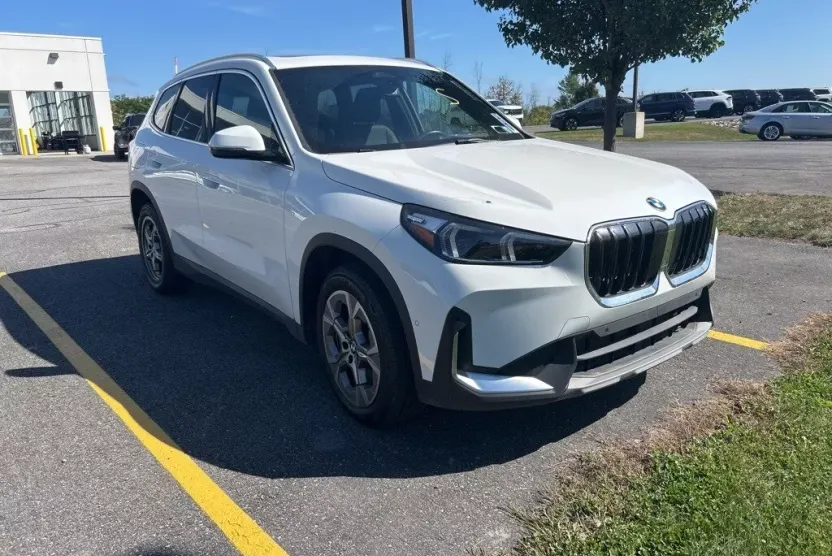 2023 Bmw X1 XDrive28i photo 1