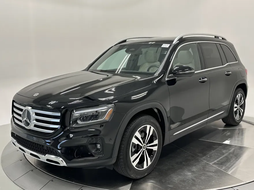 2024 Mercedes Benz GLB 250 photo 1