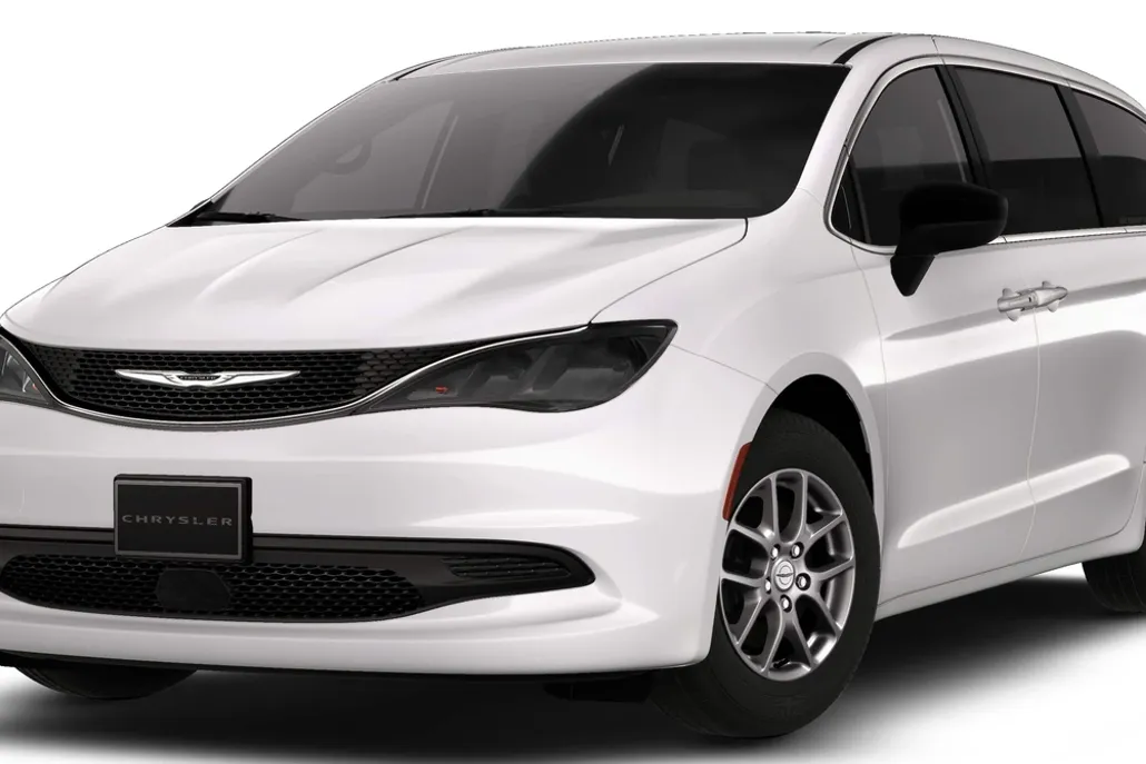 2026 Chrysler Voyager LX photo 1