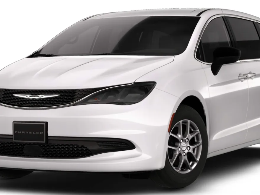 2026 Chrysler Voyager LX photo 1