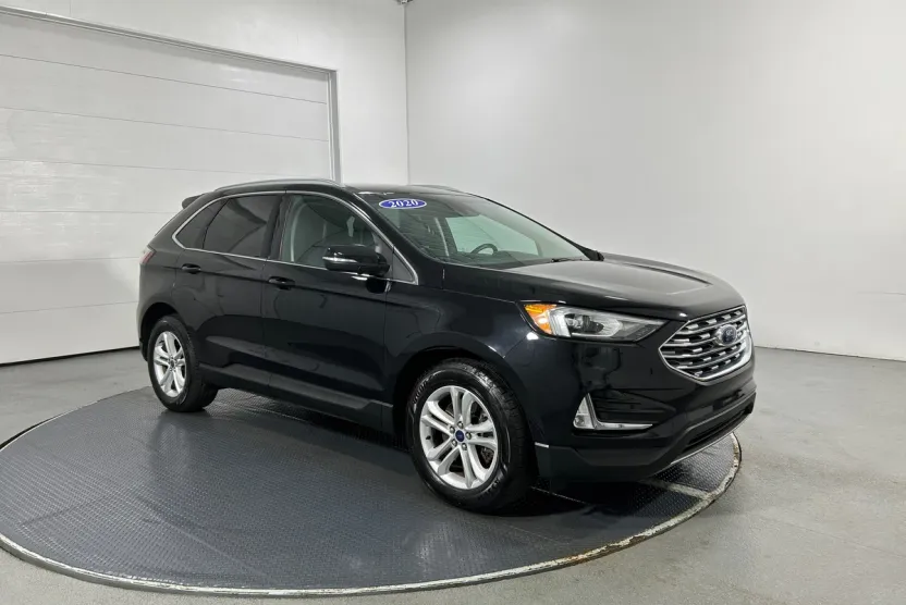 2020 Ford Edge SEL photo 1