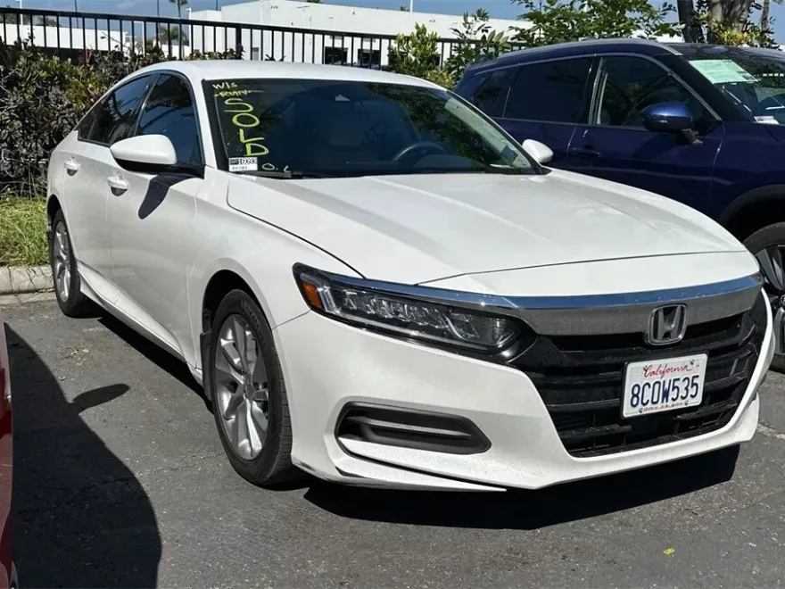 2018 Honda Accord LX photo 1