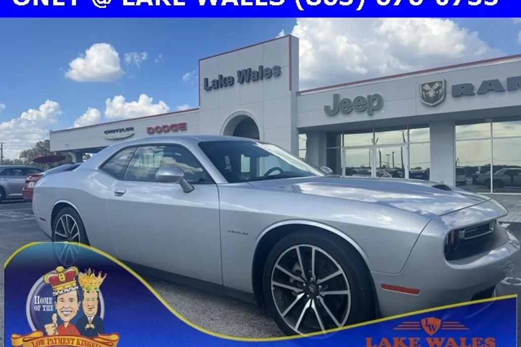 2022 Dodge Challenger R/T photo 1