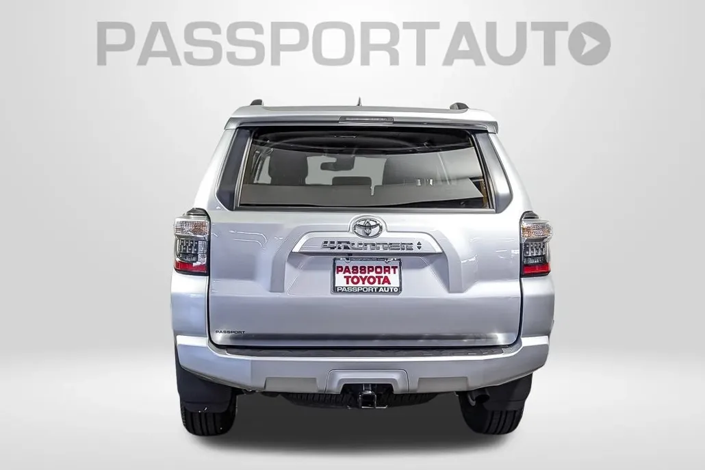2024 Toyota 4Runner SR5 Premium photo 1