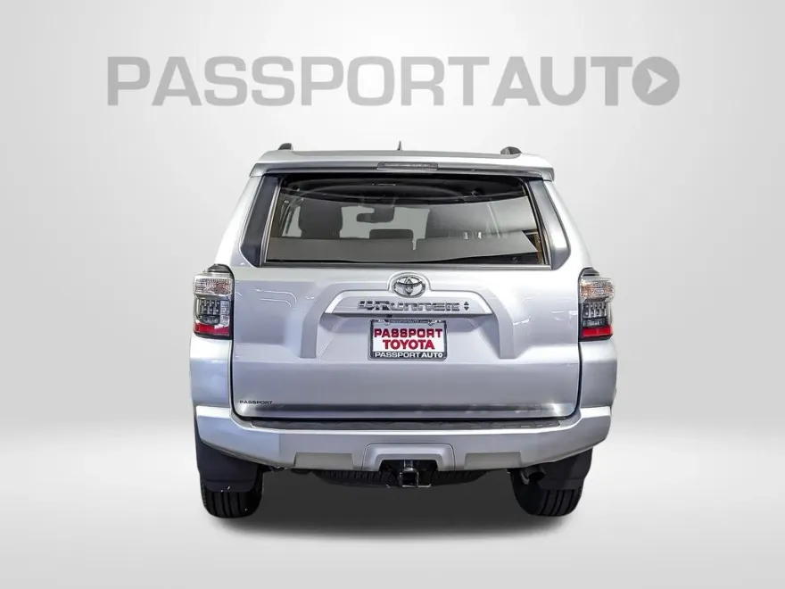 2024 Toyota 4Runner SR5 Premium photo 1