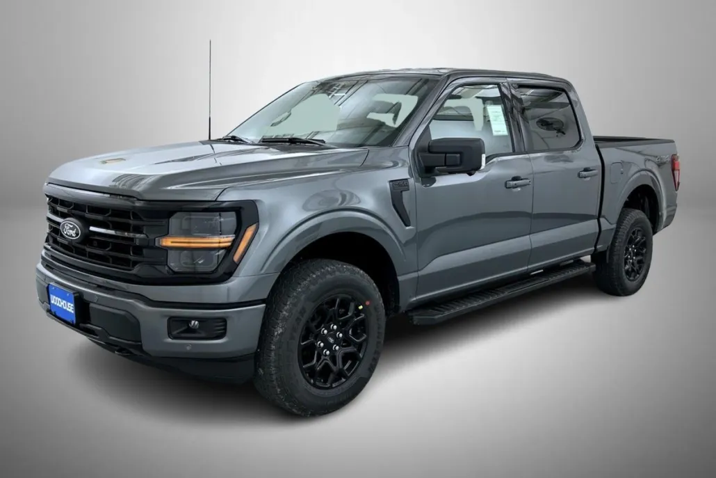 2025 Ford F-150 XLT photo 1