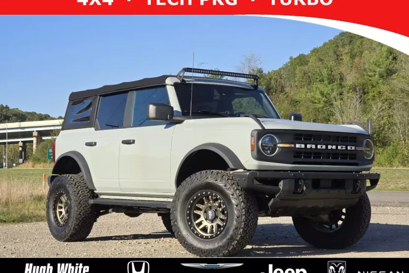 2021 Ford Bronco Black Diamond photo 1