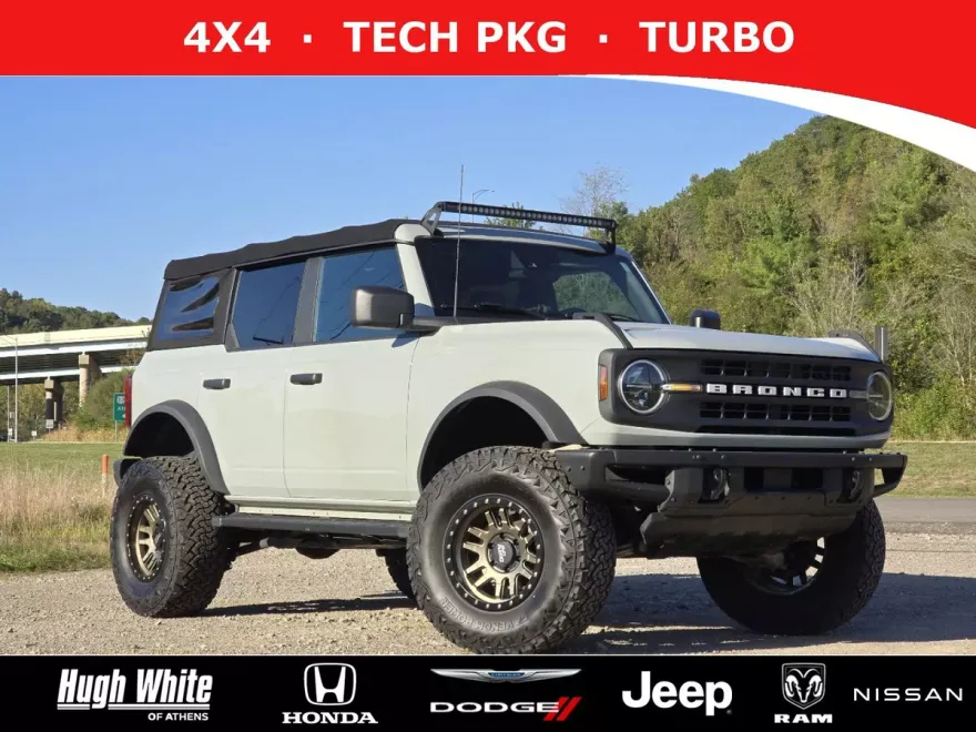 2021 Ford Bronco Black Diamond photo 1