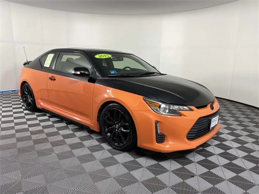 2015 Scion tC photo 1