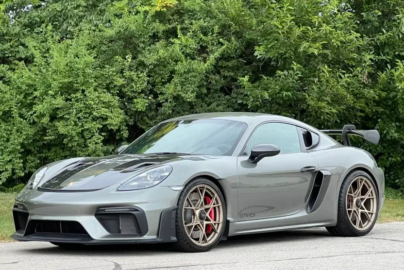 2025 Porsche Cayman GT4 RS photo 1