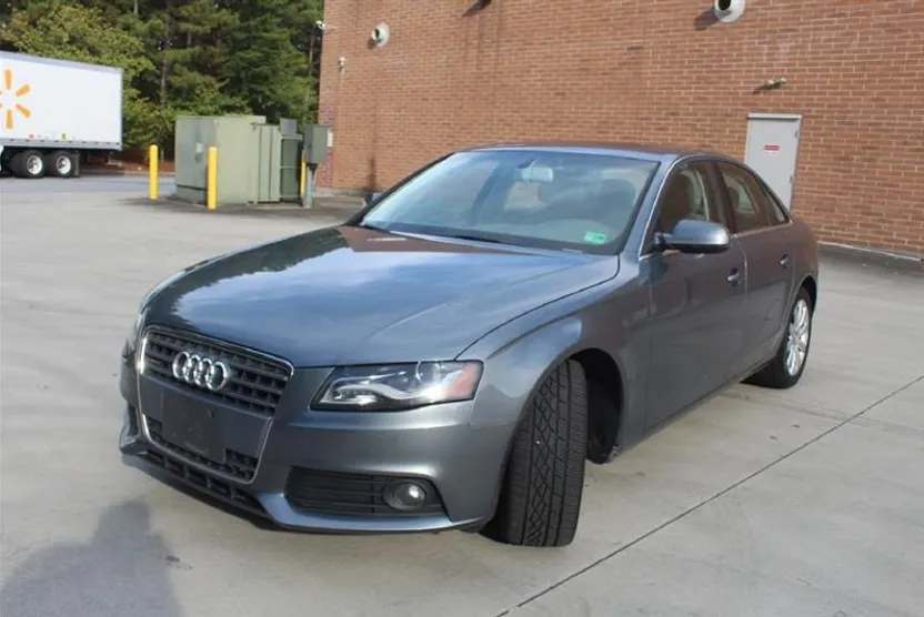 2012 Audi A4 2.0T Premium photo 1