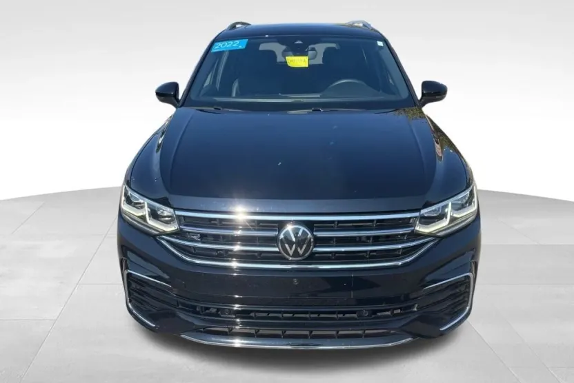 2022 Volkswagen Tiguan SEL Premium R-Line photo 1