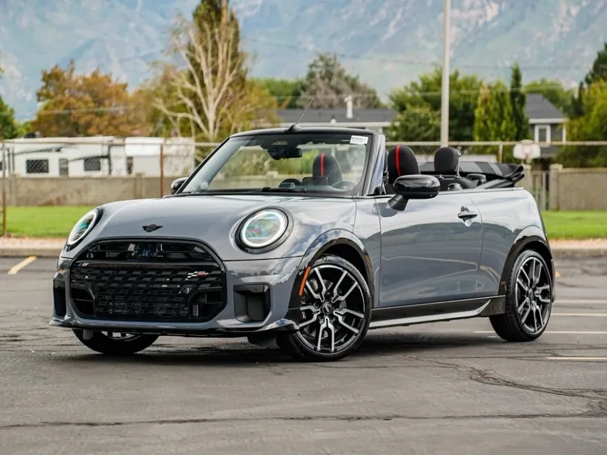 2026 Mini Cooper Convertible Iconic photo 1
