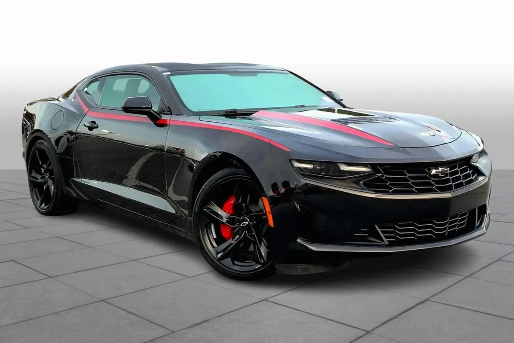 2021 Chevrolet Camaro LT1 photo 1